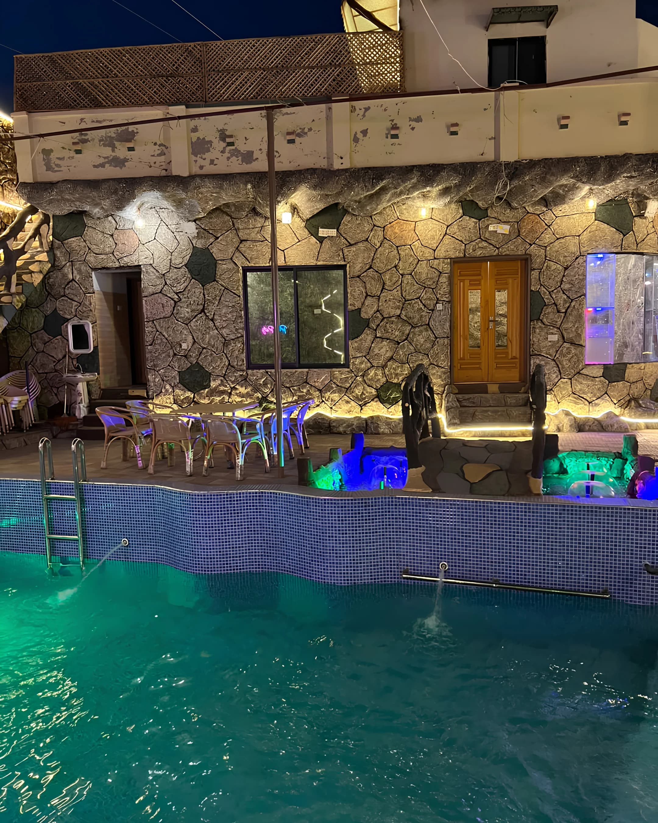 MB Farm 2 jacuzzi at night